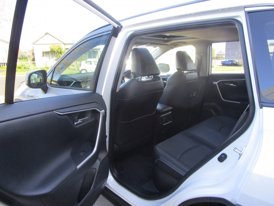 2022 MYov Toyota RAV4 AXAH54R Cruiser SUV Image 15