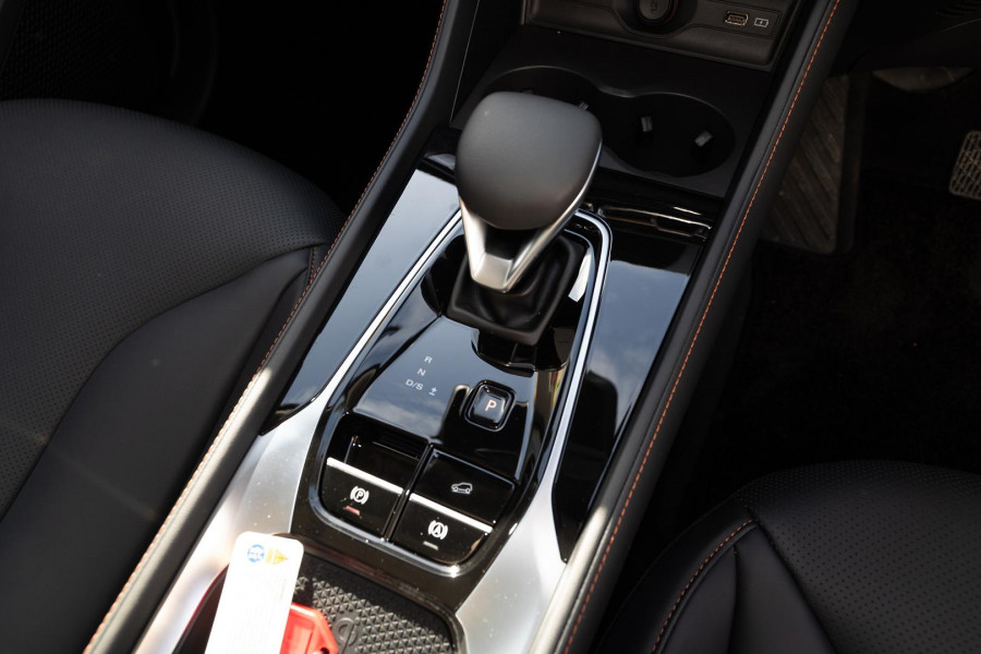 2025 MG HS AS33 Essence SUV Image 14