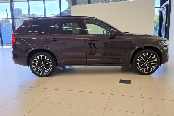 2025 MY26 Volvo XC90 L Series Ultra B5 Dark SUV Image 8