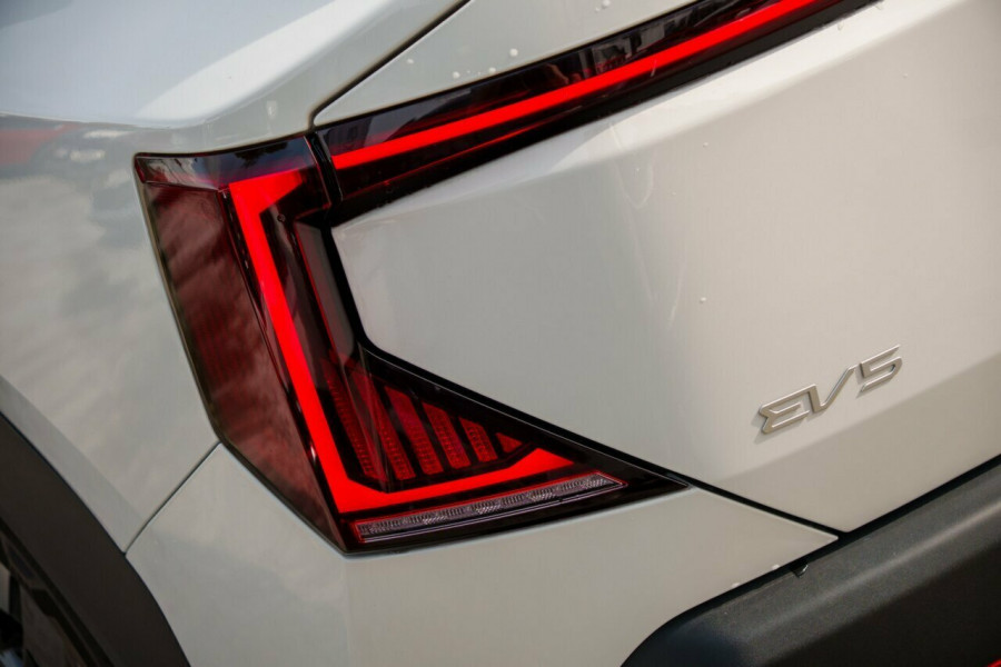 2026 Kia EV5 OVc Air Standard Range SUV Image 7