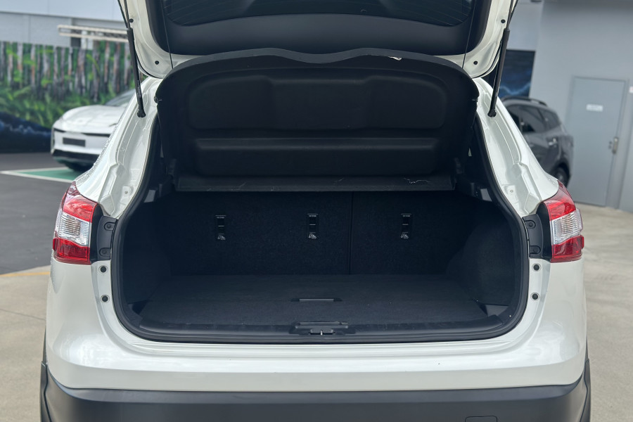 2015 Nissan QASHQAI J11 TL SUV Image 7