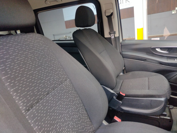 2021 Mercedes-Benz Vito 447 Van image 13
