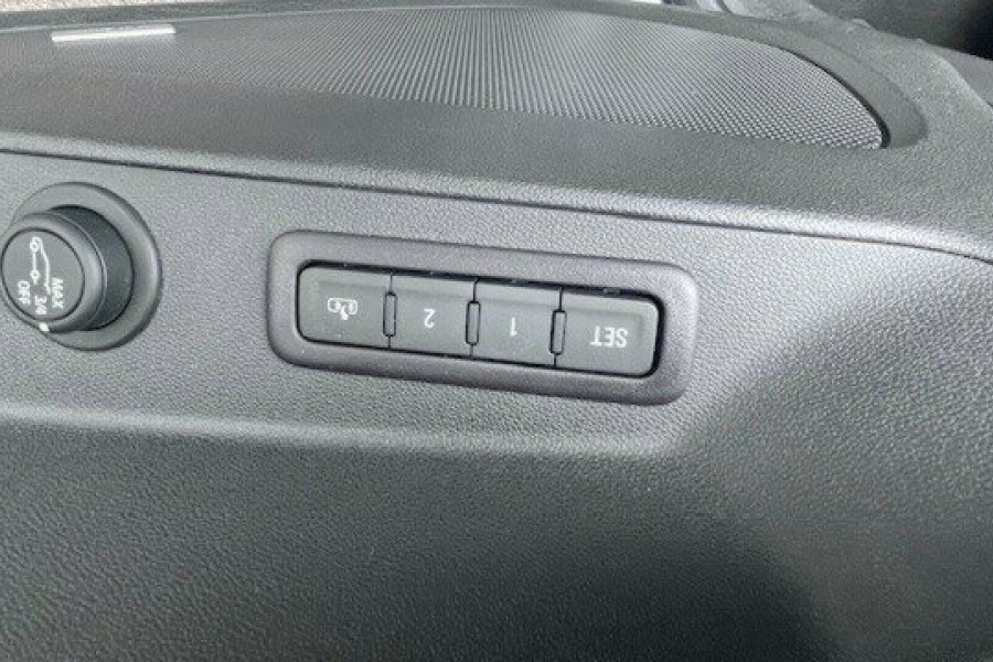 2020 Holden Equinox EQ LTZ-V SUV Image 20