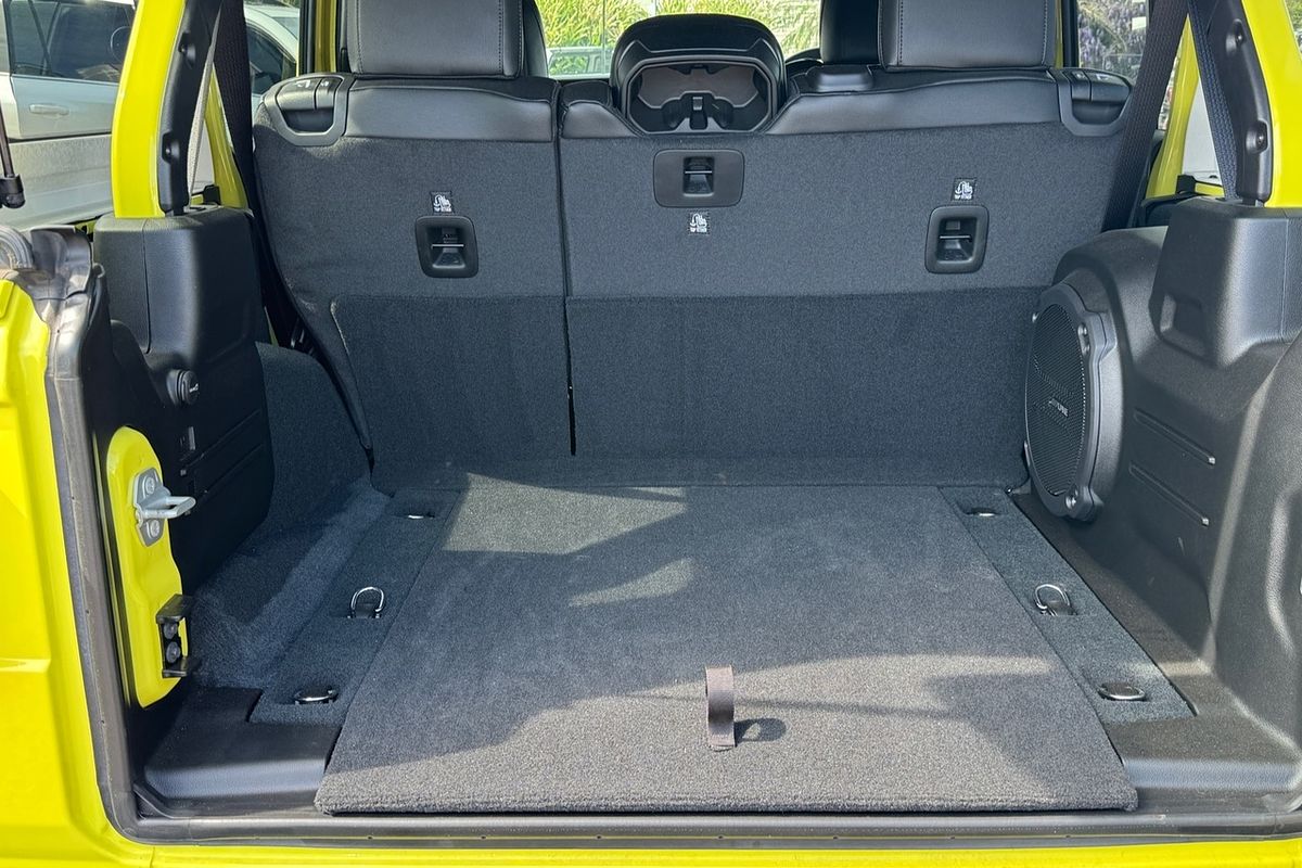 2023 Jeep Wrangler JL Rubicon SUV Image 15