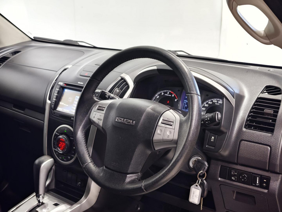 2014 Isuzu MU-X LS-T SUV Image 7