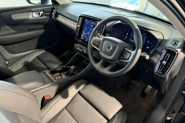 2025 MY26 Volvo XC40 XZ Plus B4 SUV Image 12