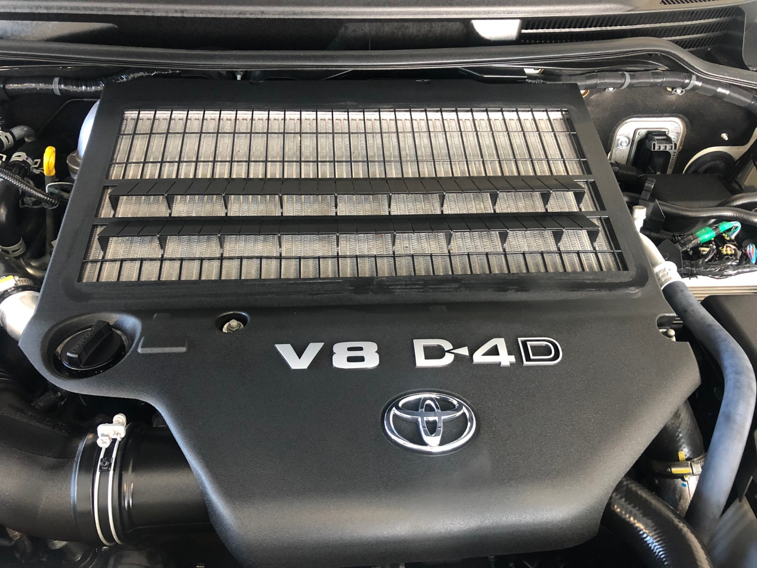 2018 Toyota Landcruiser VDJ200R VX SUV Image 25