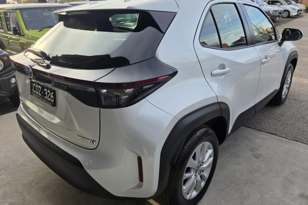 2023 Toyota Yaris Cross MXPB10R GX SUV Image 7