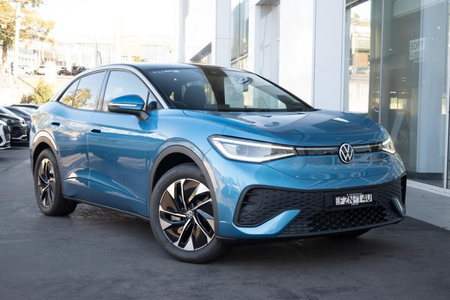 2025 Volkswagen ID. 5 E2 Pro SUV Image 1