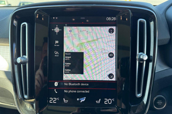 2020 Volvo XC40 XZ T4 Momentum SUV Image 21