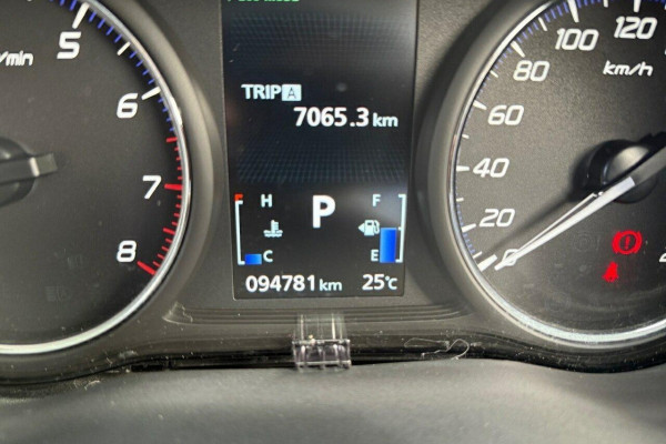 2021 Mitsubishi Outlander ZL ES SUV Image 11
