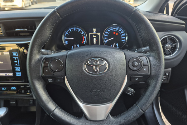 2018 Toyota Corolla ZRE172R ZR Sedan Image 14