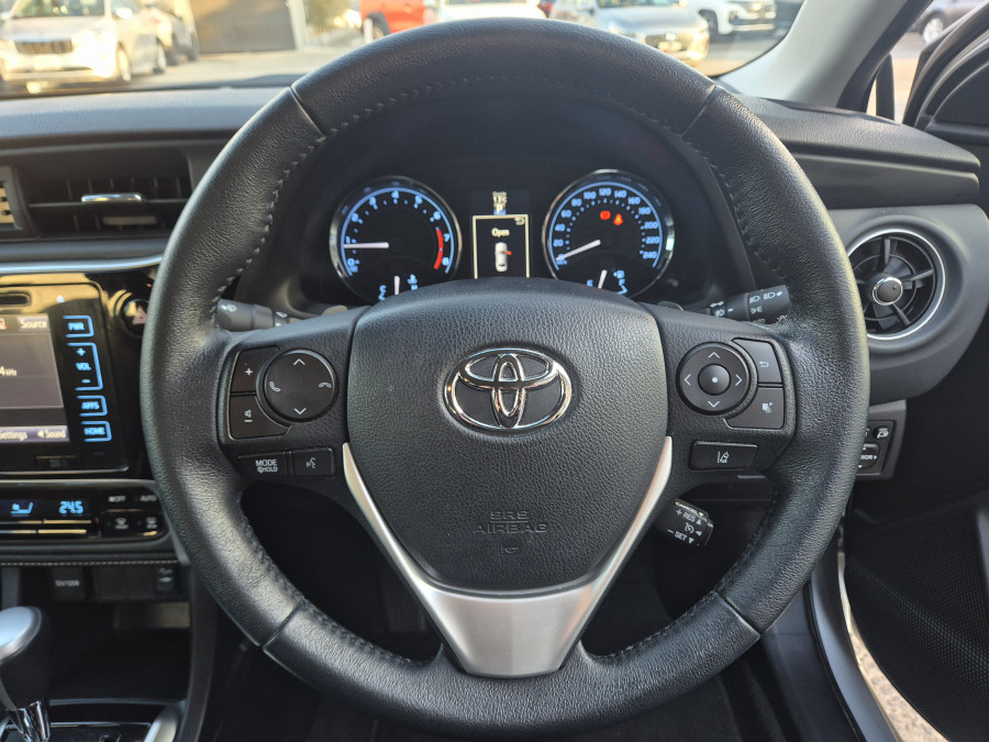 2018 Toyota Corolla ZRE172R ZR Sedan Image 14