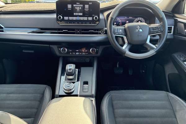 2022 Mitsubishi Outlander ZM Aspire SUV Image 15
