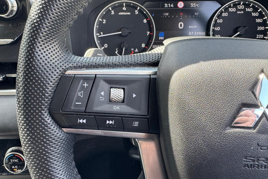 2022 MY22.5 Mitsubishi Outlander ZM LS SUV Image 12