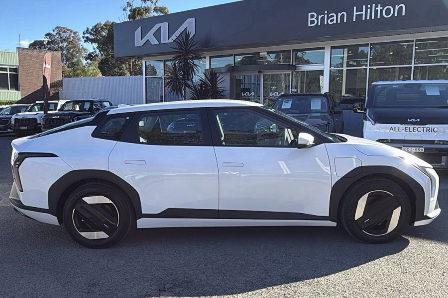 2025 MY26 Kia EV4  Air Standard Range Sedan Image 2