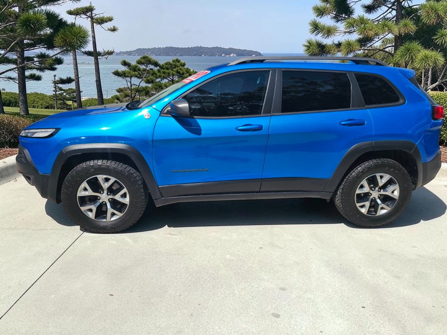 2017 MY18 Jeep Cherokee KL Trailhawk SUV Image 4