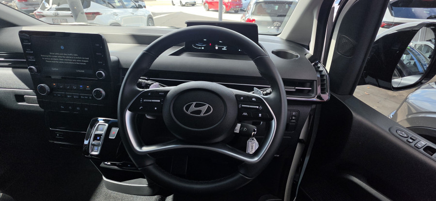 2025 MY26 Hyundai Staria US4.V3 SUV Image 22