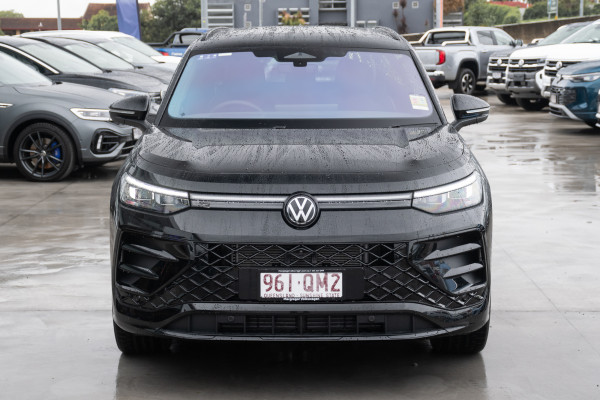 2025 Volkswagen Tayron R4 195TSI R-Line SUV Image 4