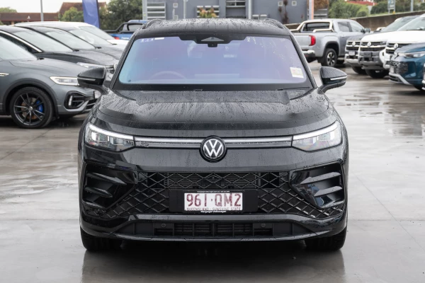 2025 MY26 Volkswagen Tayron R4 195TSI R-Line SUV Image 4