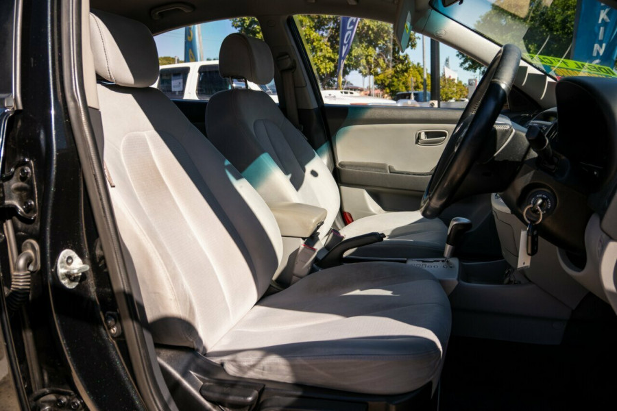 2008 Hyundai Elantra HD SLX Sedan Image 15