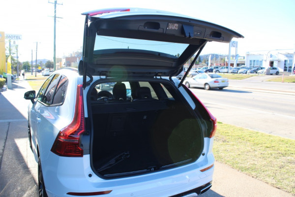 2019 MY20 Volvo XC60 UZ D5 R-Design Suv