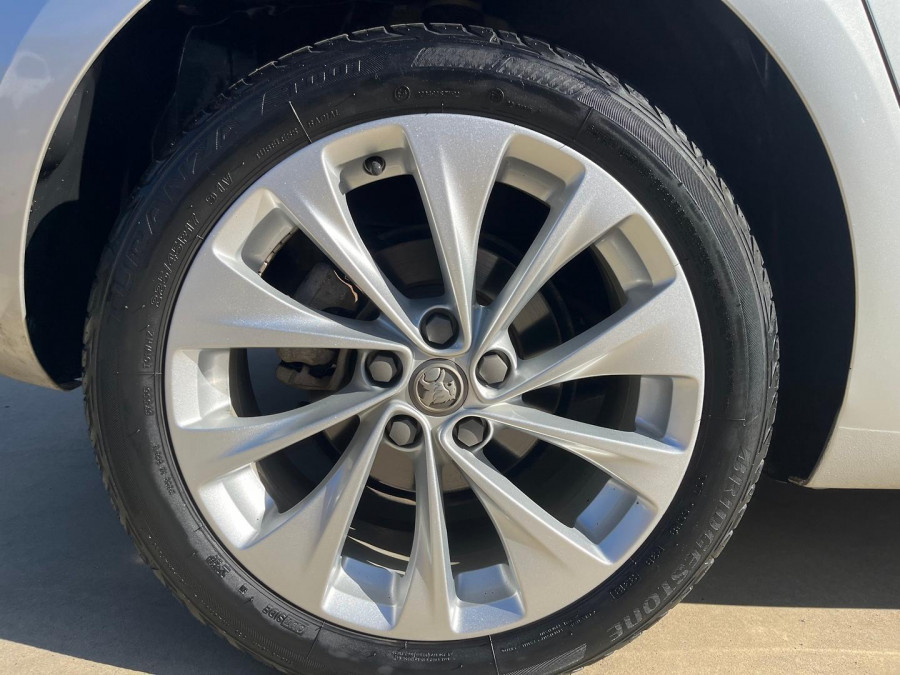 2018 MY18.5 Holden Astra BK R Hatch Image 30