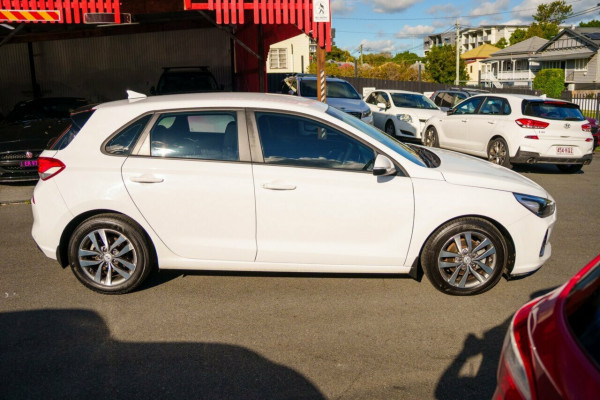 2017 MY18 Hyundai i30 PD Active Hatch