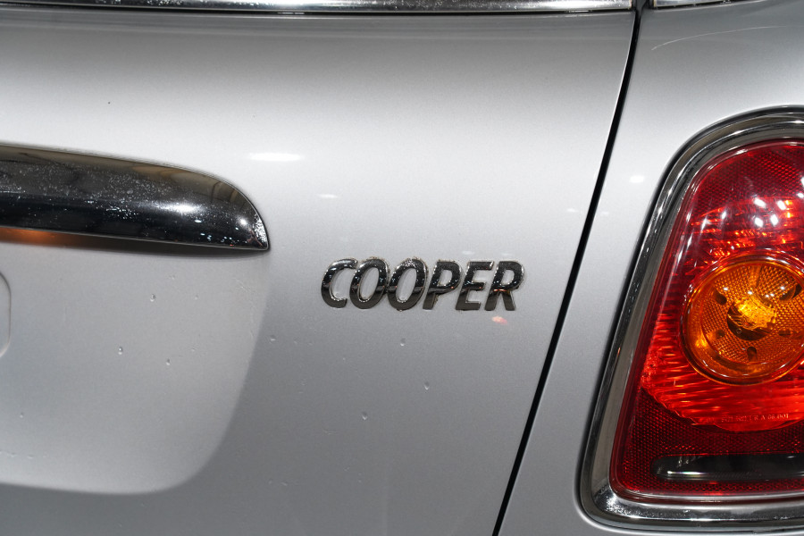 2009 Mini Cooper Mini Cooper  6 Sp Manual Hatch