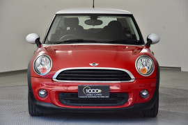 2012 Mini Hatch R56 LCI Cooper Hatchback Image 2