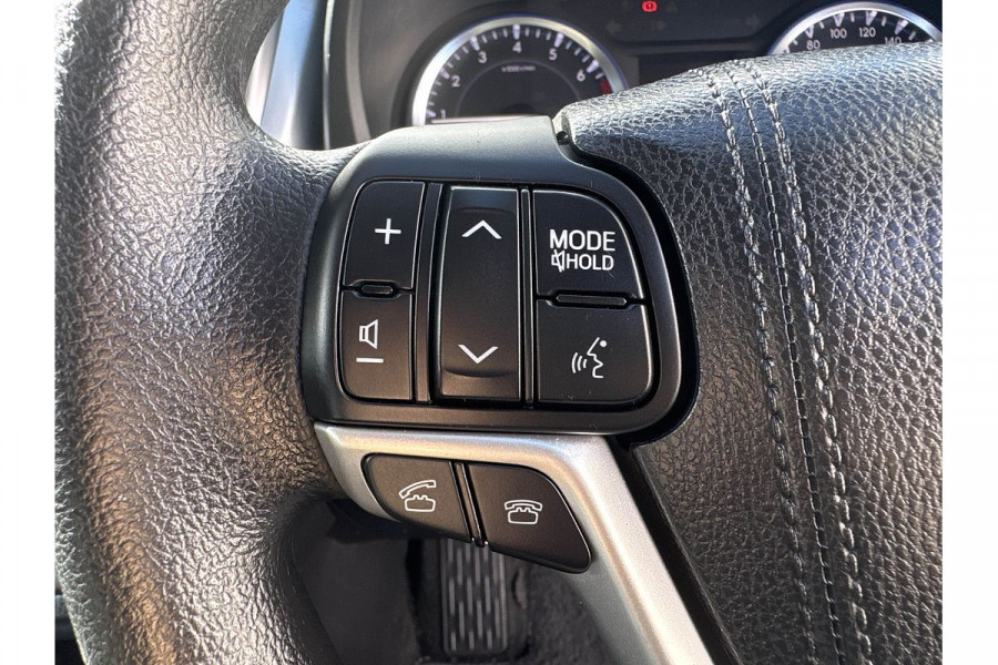 2015 Toyota Kluger GSU50R GX Wagon Image 14