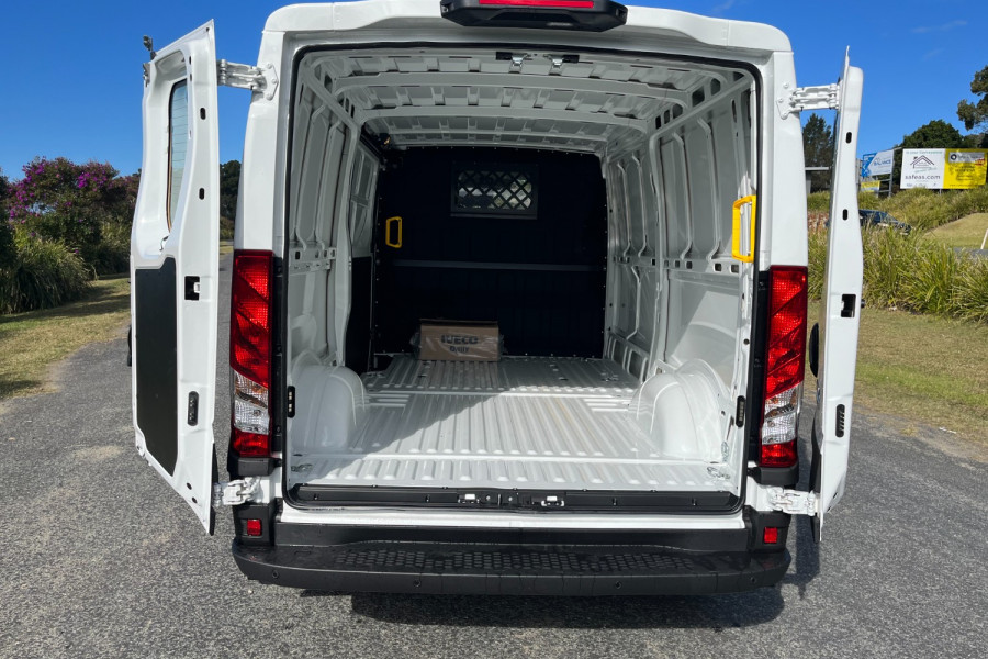 2024 MYon Iveco Daily E6 Daily Van Van Image 7
