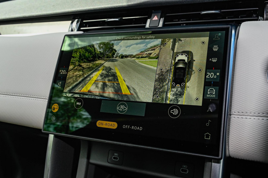2025 MY25.5 Land Rover Discovery Sport L550 P300e Dynamic SE SUV