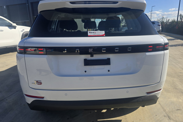2026 Jaecoo J5  Track SUV Image 6