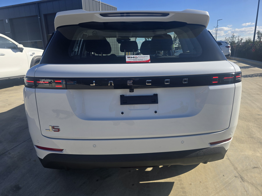 2026 Jaecoo J5  Track SUV Image 6