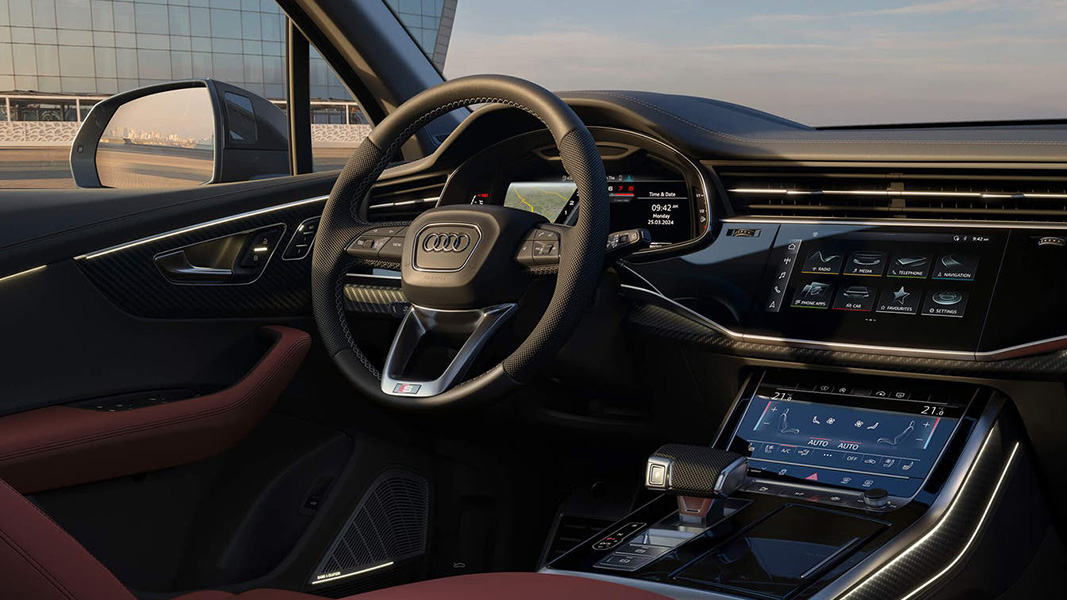 S also impresses on the inside. Image