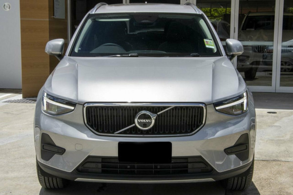 2025 Volvo XC40 XZ Plus B4 SUV Image 2