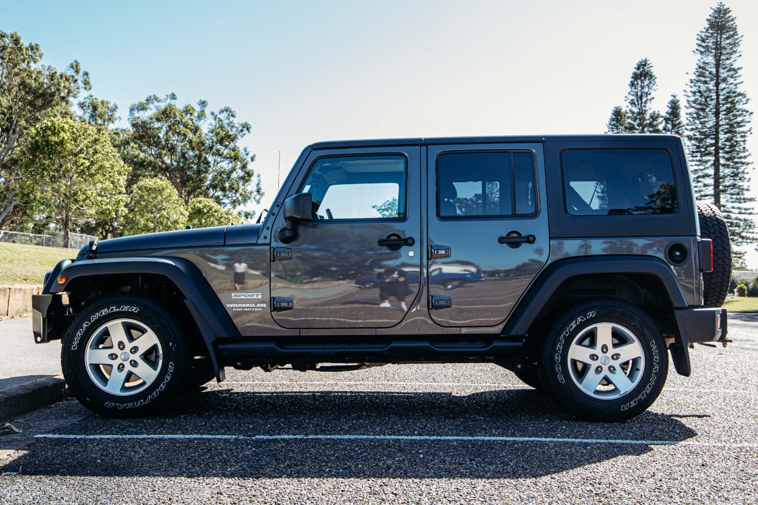 2014 Jeep Wrangler Unlimited - Sport Convertible Image 8