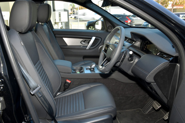 2026 Land Rover Discovery Sport L550 P250 Landmark SUV image 7