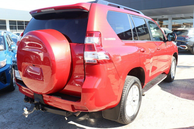 2017 Toyota LandCruiser Prado GDJ150R VX SUV Image 13
