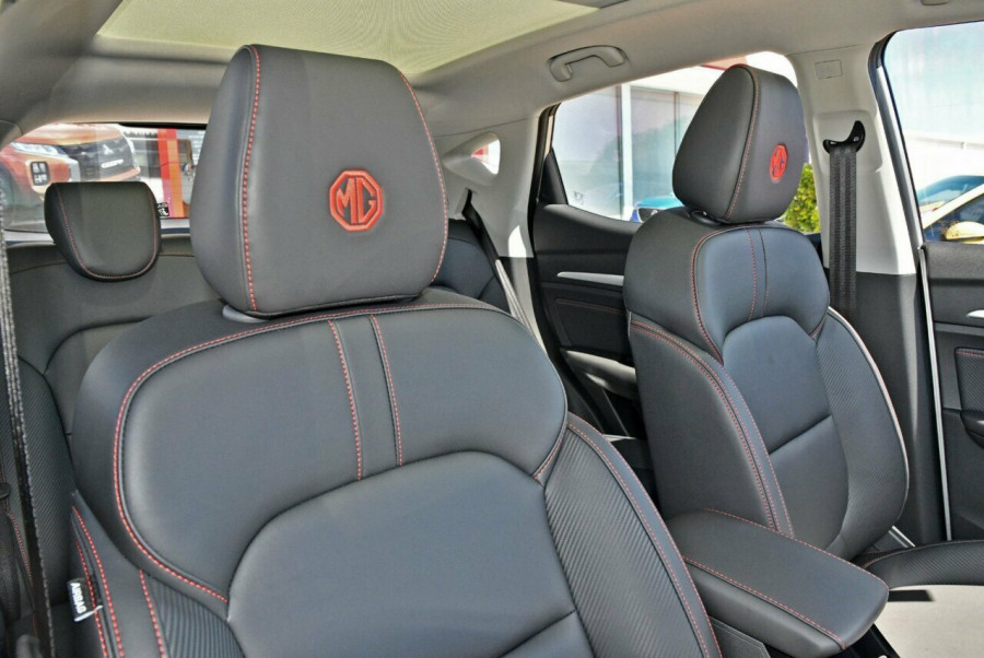 mg zst seat covers