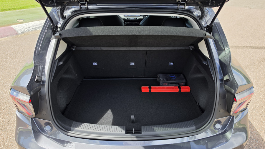 2026 MG MG4 EV Urban AH4E Essence 54 Hatch Image 13