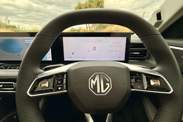 2025 MG HS AS33H Essence Hybrid+ SUV Image 20