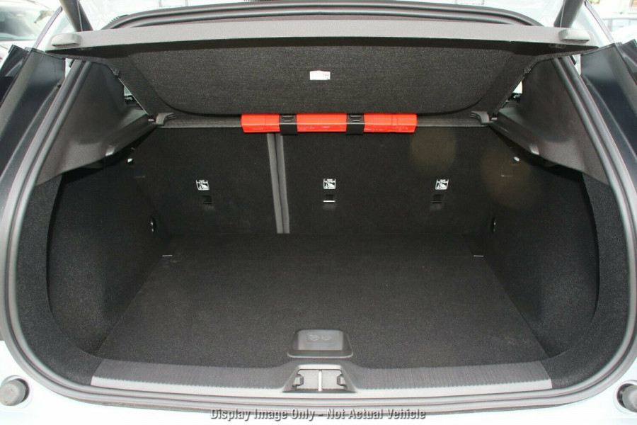 2025 Volvo EX30  Twin Motor Performance Ultra SUV Image 19