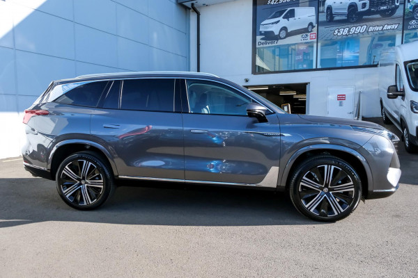 2025 MG QS IS31 Essence SUV Image 4