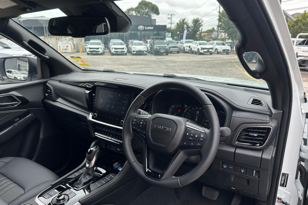 2026 MY25.5 Isuzu MU-X RJ LS-T SUV Image 9