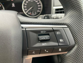 2024 Mitsubishi Outlander ZM ES SUV image 15