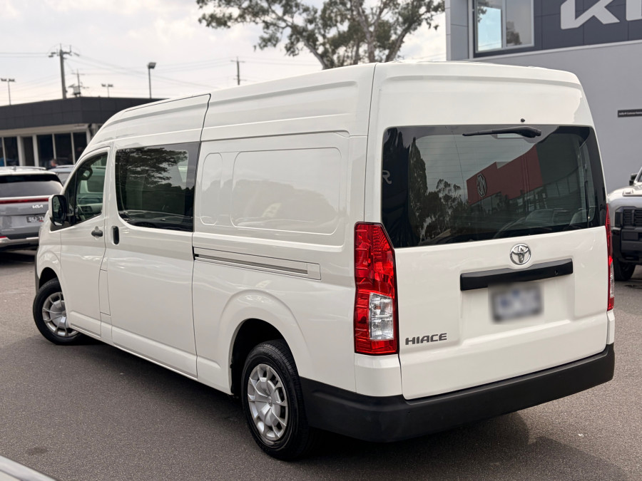 2021 Toyota HiAce GDH300R  Crew Van Image 2