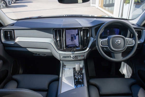 2025 Volvo XC60 UZ Plus B5 SUV Image 4