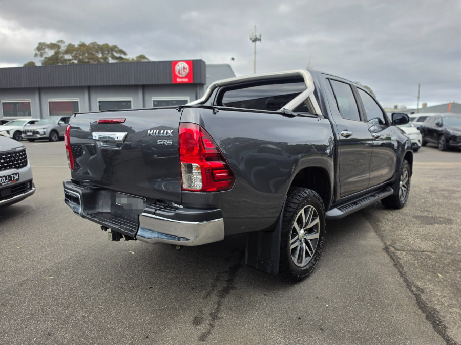 2019 Toyota HiLux  SR5 Dual Cab Ute Image 5